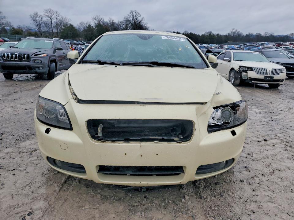 2010 Volvo C70 VIN YV1672MC9AJ092463 COPART salvage auction — FRONT END, Tn - Salvage Certificate, sold $525 on 2026-07-16 (photo 5)