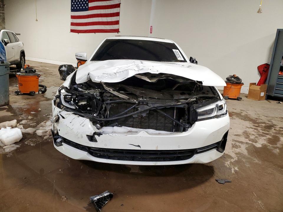 2022 BMW 5er VIN WBA13BJ09NCK93826 COPART salvage auction — FRONT END, Salvage Title, sold $5,800 on 2026-07-29 (photo 5)