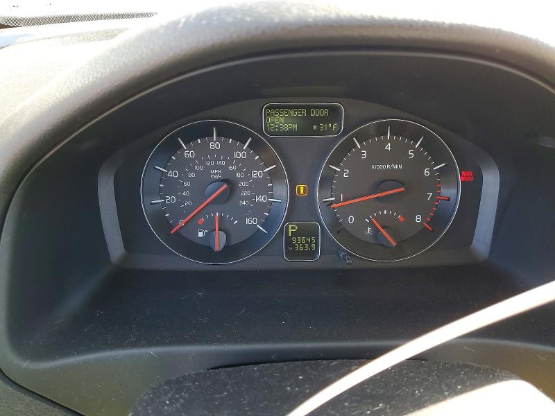 2012 Volvo C30 VIN YV1672MK8C2269900 COPART salvage auction — SIDE, Md - Cert Of Salvage > 75% Damage, sold $600 on 2026-08-04 (photo 9)