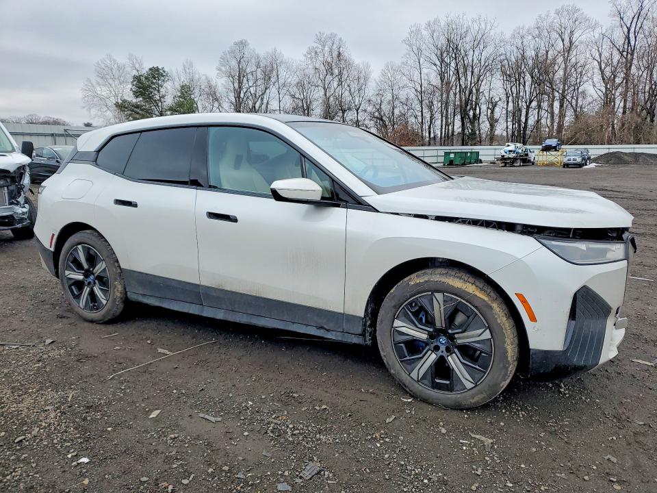 2023 BMW Ix VIN WB523CF08PCL95980 COPART salvage auction — FRONT END, Md - Cert Of Salvage > 75% Damage, sold $15,200 on 2026-07-28 (photo 4)