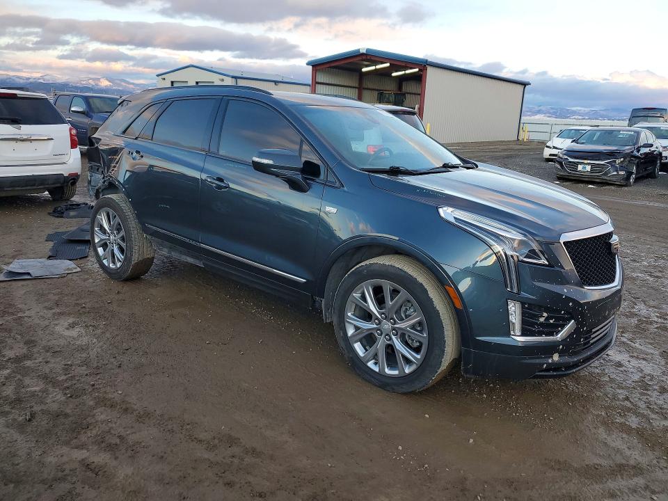 2021 Cadillac Xt5 VIN 1GYKNGRS1MZ105861 COPART salvage auction — REAR END, Mt - Salvage Certificate Of A Vehic, sold $8,800 on 2026-07-14 (photo 4)