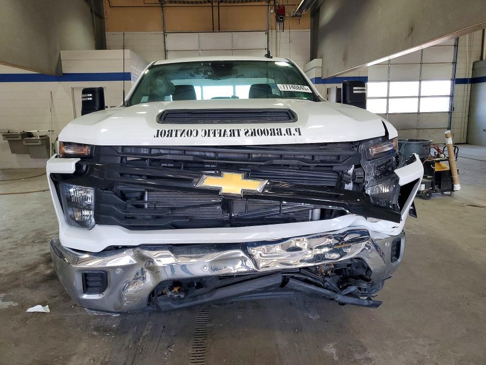 2025 Chevrolet Silverado 2500 VIN 1GC0ALE7XSF182441 COPART salvage auction — FRONT END, Va - Cert Of Title - Salvage, sold $8,700 on 2026-07-31 (photo 5)
