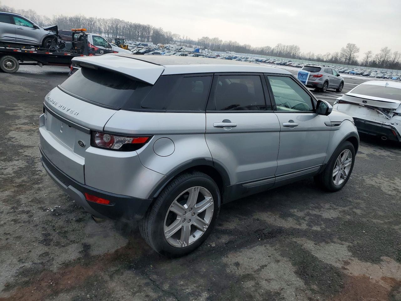 2015 Land Rover Range Rover Evoque VIN SALVR2BG2FH044490 COPART salvage auction — Normal Wear, PA - DEALER ONLY CLEAN TITLE, sold $1,500 on 2026-06-30 (photo 3)