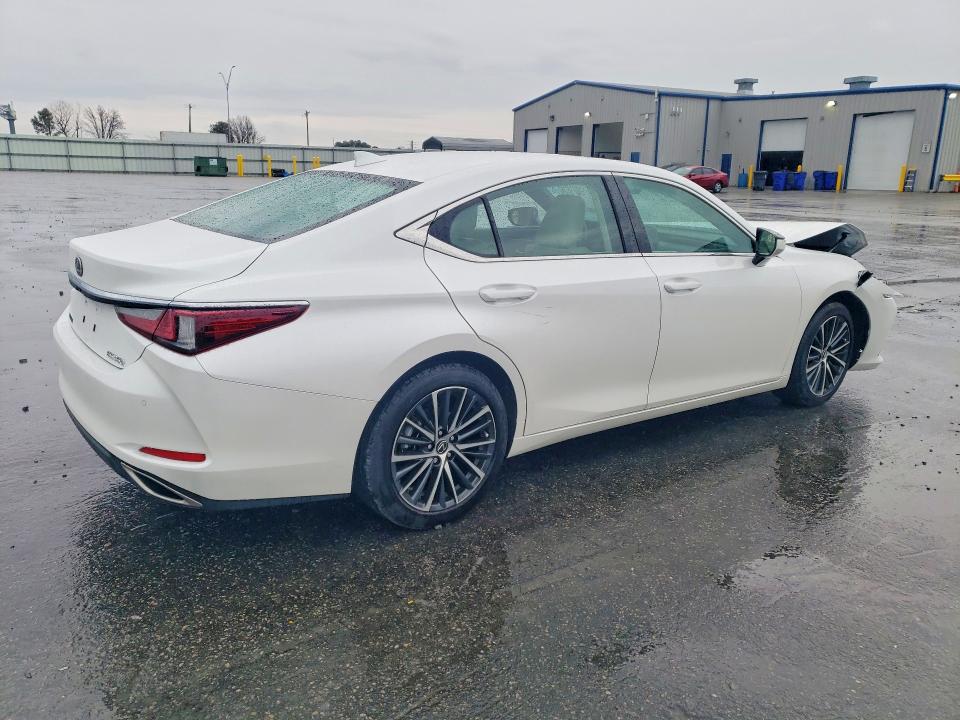 2025 Lexus ES VIN 58ADZ1B11SU185176 COPART salvage auction — FRONT END, Nc - Salvage Certificate Of Title, sold $9,500 on 2026-07-30 (photo 3)