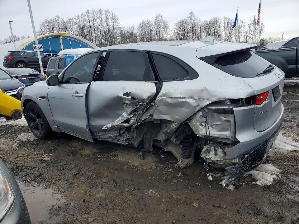2019 Jaguar F-pace VIN SADCM2FV2KA610046 COPART salvage auction — SIDE, Salvage Title, sold $5,500 on 2026-07-16 (photo 2)