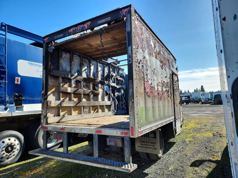 2003 Chevrolet W-4 VIN J8BC4B14837012754 COPART salvage auction — BURN, Or - Salvage Title, sold $775 on 2026-07-27 (photo 3)