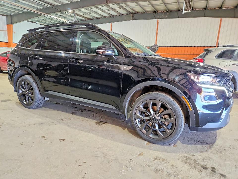 2022 Kia Sorento VIN 5XYRGDLF1NG113080 COPART salvage auction — SIDE, Salvage Title, sold $8,200 on 2026-07-21 (photo 4)