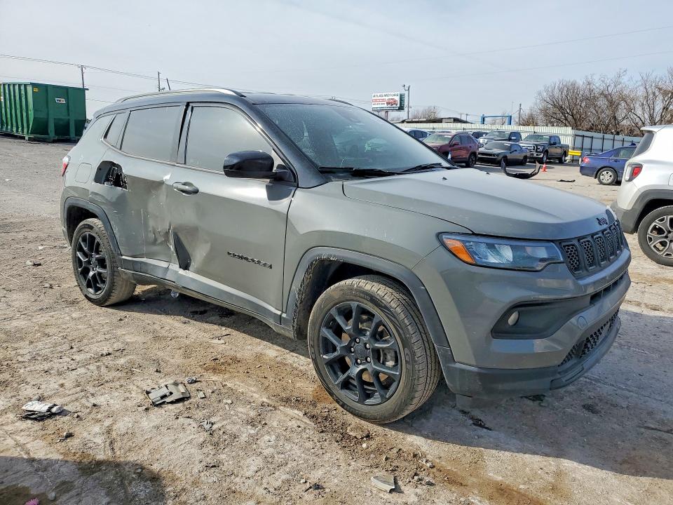 2023 Jeep Compass VIN 3C4NJDBN5PT571094 COPART salvage auction — SIDE, Salvage Title, sold $7,000 on 2026-07-21 (photo 4)