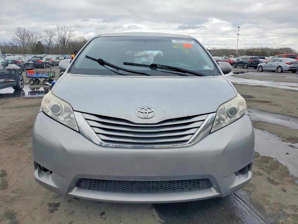 2015 Toyota Sienna VIN 5TDJK3DC9FS094888 COPART salvage auction — REAR END, Id - Salvage Certificate Of Title, sold $1,650 on 2026-07-07 (photo 5)