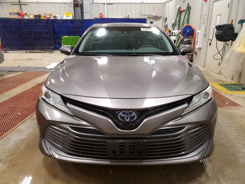 2018 Toyota Camry hybrid VIN 4T1B21HK6JU007622 COPART salvage auction — REAR END, Wy - Cert Of Title-Salvage, sold $7,300 on 2026-07-29 (photo 5)