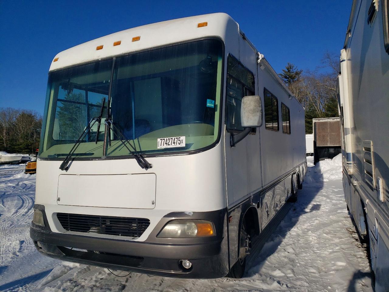 2003 Ford F-550 Super Duty VIN 1FCNF53SX30A05239 COPART salvage auction — Water/Flood, TN - CERTIFICATE OF TITLE, sold $500 on 2026-07-01 (photo 2)
