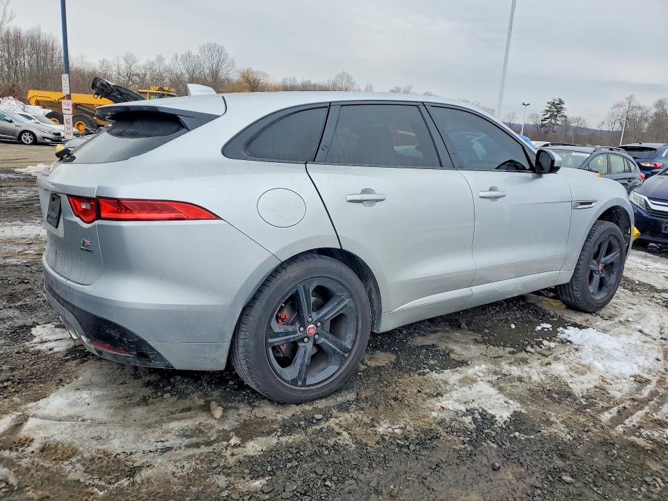 2019 Jaguar F-pace VIN SADCM2FV2KA610046 COPART salvage auction — SIDE, Salvage Title, sold $5,500 on 2026-07-16 (photo 3)