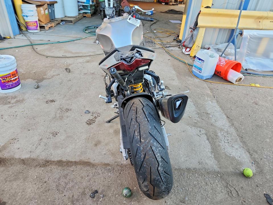 2024 Aprilia Rsv VIN ZD4KYUA0XRS001055 COPART salvage auction — ALL OVER, NM - CERT OF TITLE-SALVAGE, sold $60 on 2026-07-23 (photo 4)