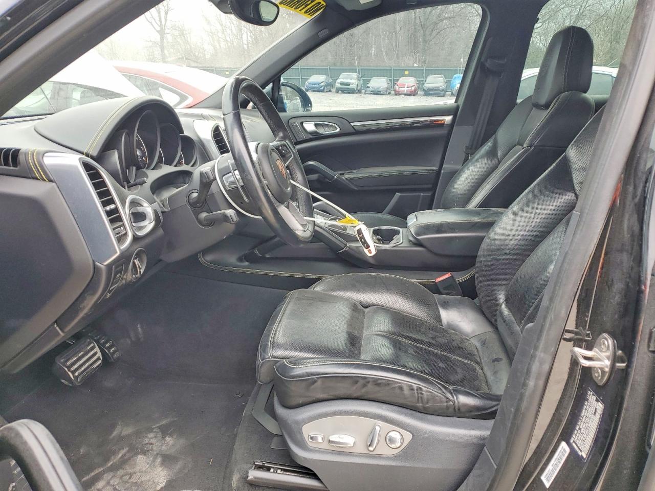 2017 Porsche Cayenne VIN WP1AA2A21HKA86236 COPART salvage auction — Side, TN - SALVAGE CERTIFICATE, sold $4,800 on 2026-07-07 (photo 7)