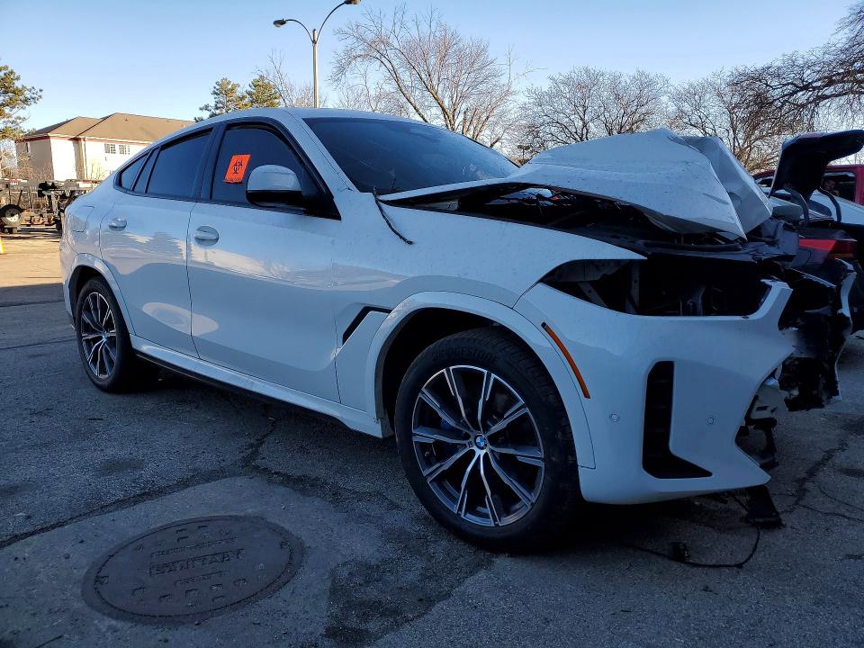 2026 BMW X6 VIN 5UX33EX08T9277372 COPART salvage auction — Biohazard/Chemical, IL - JUNKING CERT OF A VEHICLE, sold $27,750 on 2026-03-23 (photo 4)