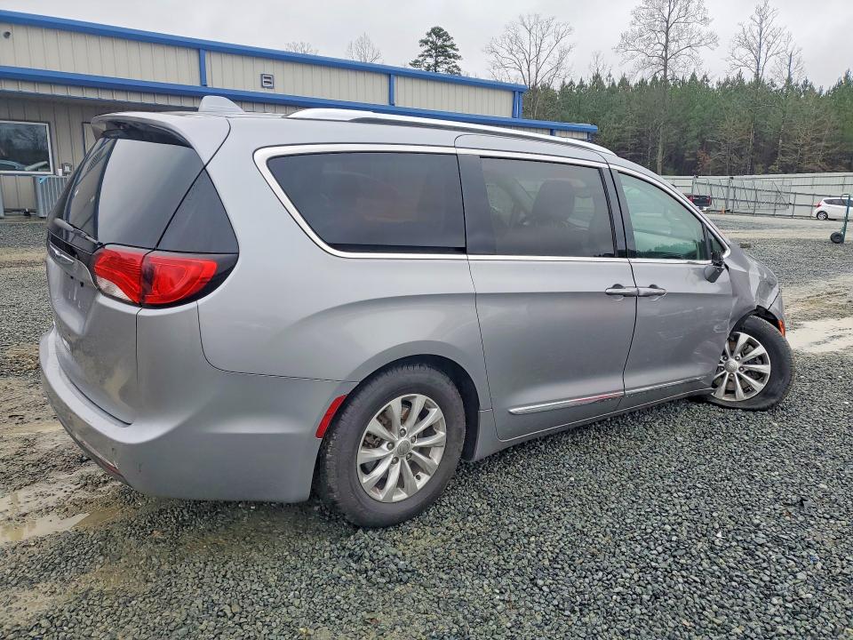 2018 Chrysler Pacifica VIN 2C4RC1BG8JR153991 COPART salvage auction — FRONT END, Nc - Salvage Certificate Of Title, sold $1,850 on 2026-07-02 (photo 3)