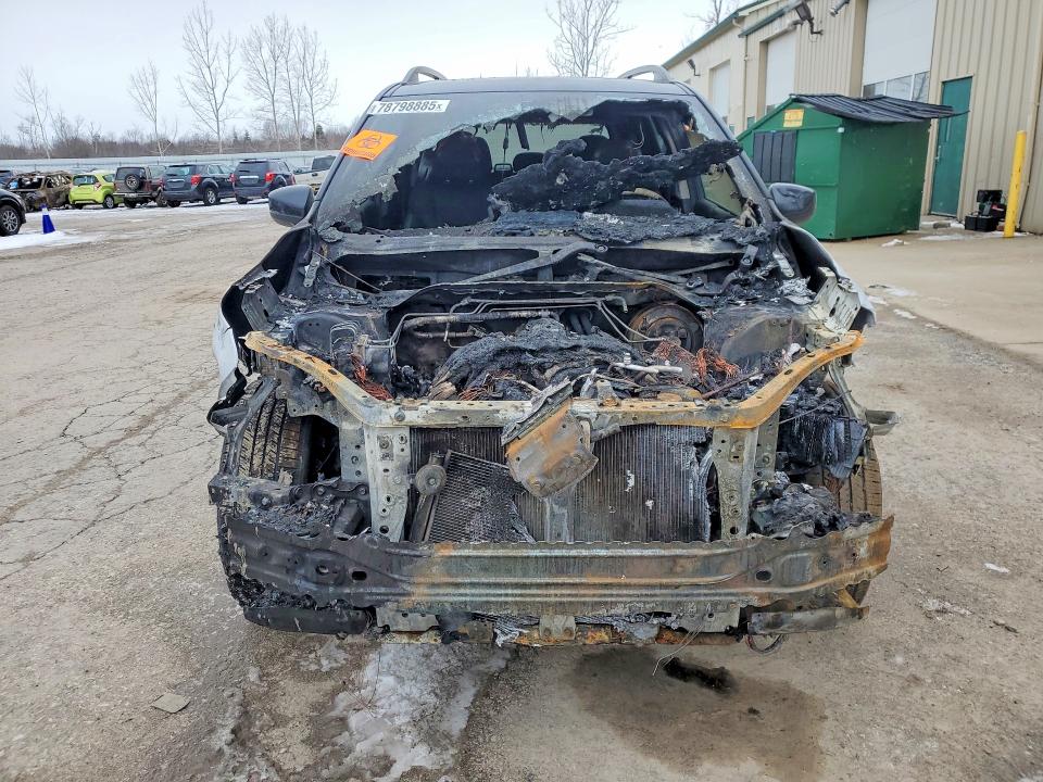 2020 Subaru Forester VIN JF2SKAJC7LH550269 COPART salvage auction — ENGINE BURN, PA - CERTIFICATE OF SALVAGE, sold $600 on 2026-07-20 (photo 5)