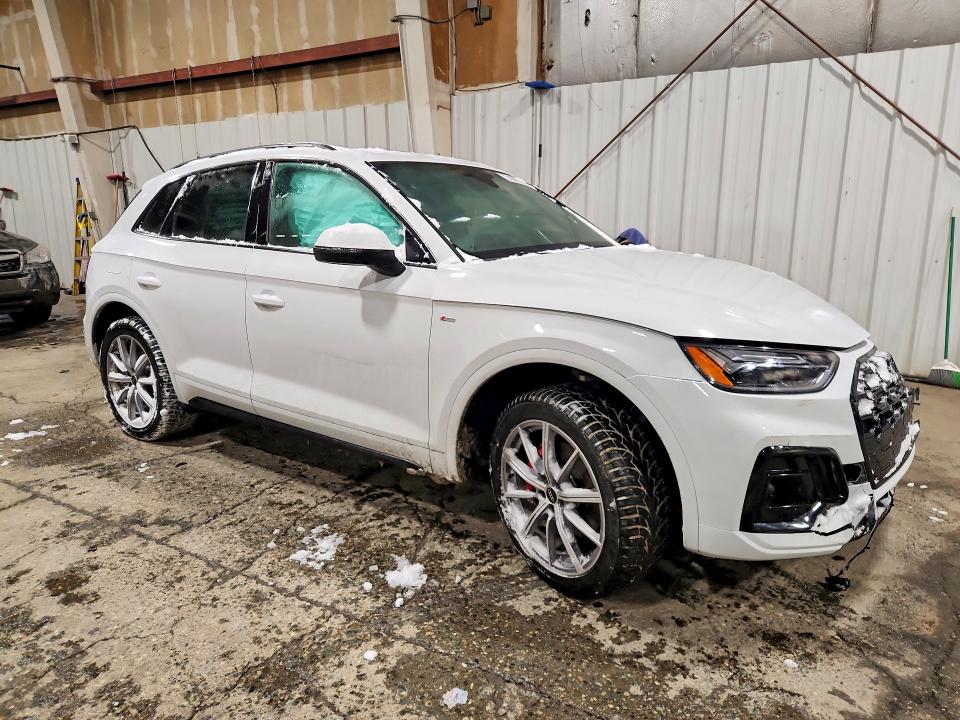 2024 Audi Q5 VIN WA1E2AFY8R2079061 COPART salvage auction — FRONT END, Ak - Bill Of Sale- Salvage, sold $12,000 on 2026-08-04 (photo 4)