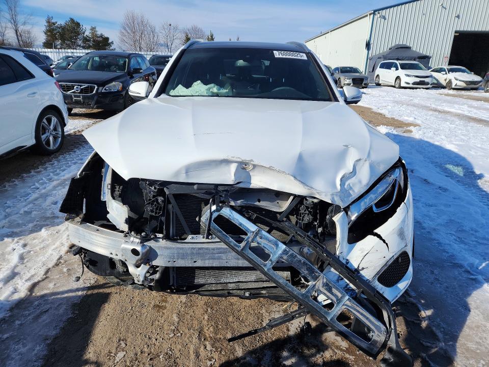 2018 Mercedes-benz Glc VIN WDC0G4KBXJV055717 COPART salvage auction — FRONT END, Salvage Title, sold $10,500 on 2026-08-04 (photo 5)