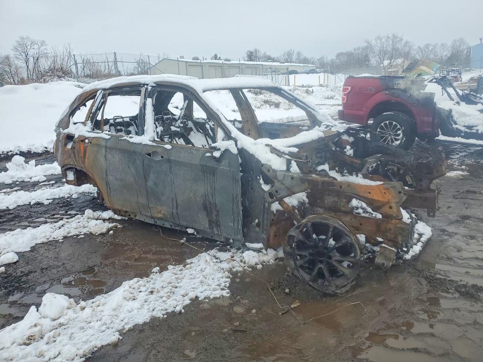 2015 BMW X5 VIN 5UXKS4C59F0N07830 COPART salvage auction — Burn Interior, Pa - Certificate Of Salvage, sold $175 on 2026-07-31 (photo 4)