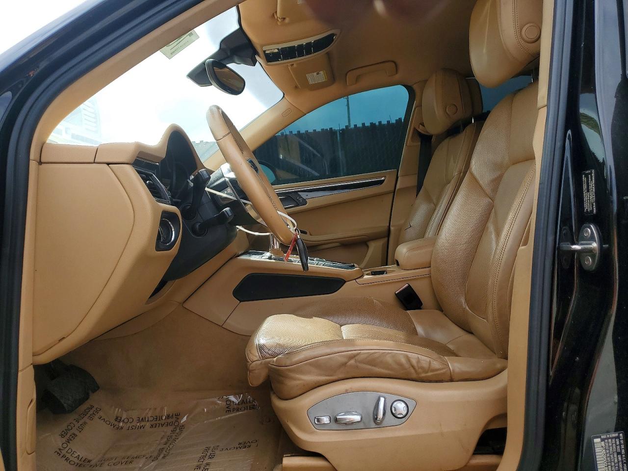 2016 Porsche Macan VIN WP1AB2A50GLB50282 COPART salvage auction — Minor Dent/Scratches, IN - CERTIFICATE OF TITLE (P), sold $1,150 on 2026-06-30 (photo 7)