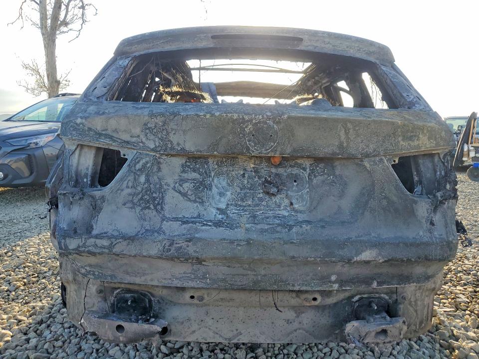 2014 BMW X3 VIN 5UXWX7C5XE0E80384 COPART salvage auction — BURN, Ca - Non-Repairable Vehicle Cert, sold $50 on 2026-07-28 (photo 6)
