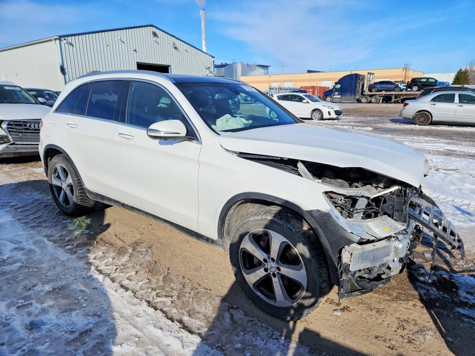 2018 Mercedes-benz Glc VIN WDC0G4KBXJV055717 COPART salvage auction — FRONT END, Salvage Title, sold $10,500 on 2026-08-04 (photo 4)