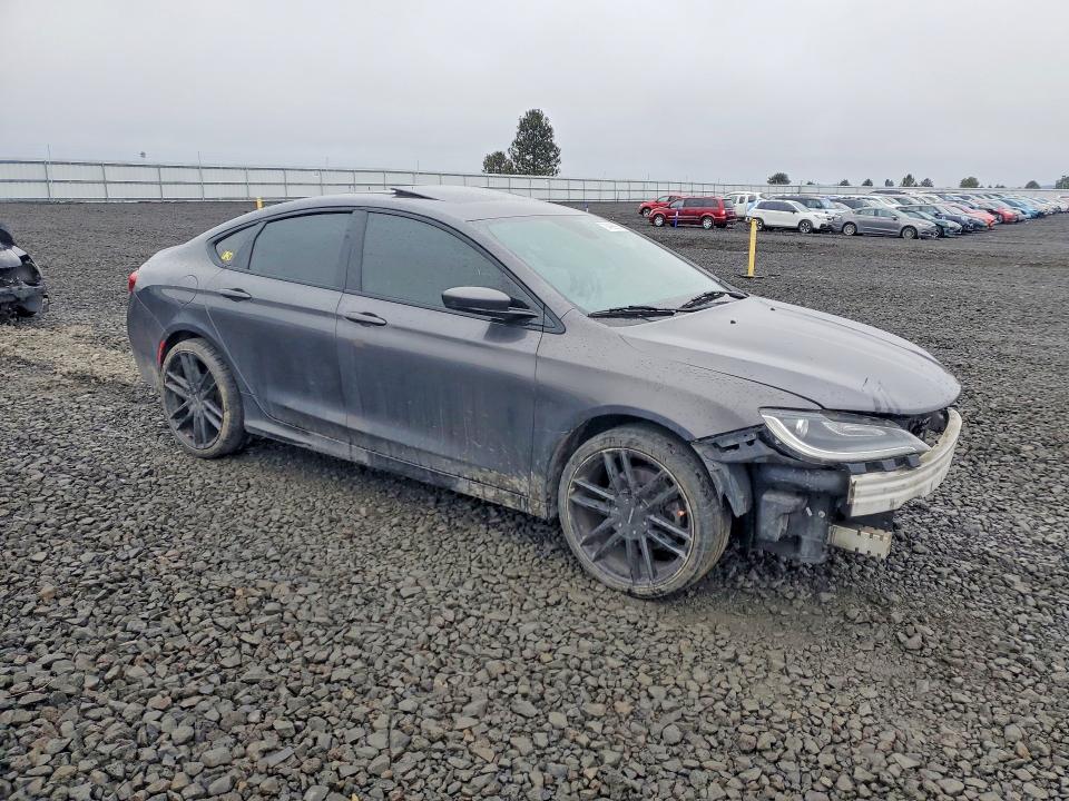 2016 Chrysler 200 VIN 1C3CCCBGXGN180878 COPART salvage auction — SIDE, WA, sold $200 on 2026-08-19 (photo 4)