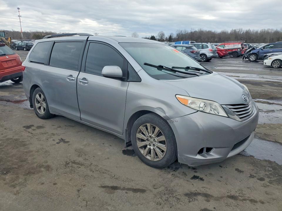 2015 Toyota Sienna VIN 5TDJK3DC9FS094888 COPART salvage auction — REAR END, Id - Salvage Certificate Of Title, sold $1,650 on 2026-07-07 (photo 4)