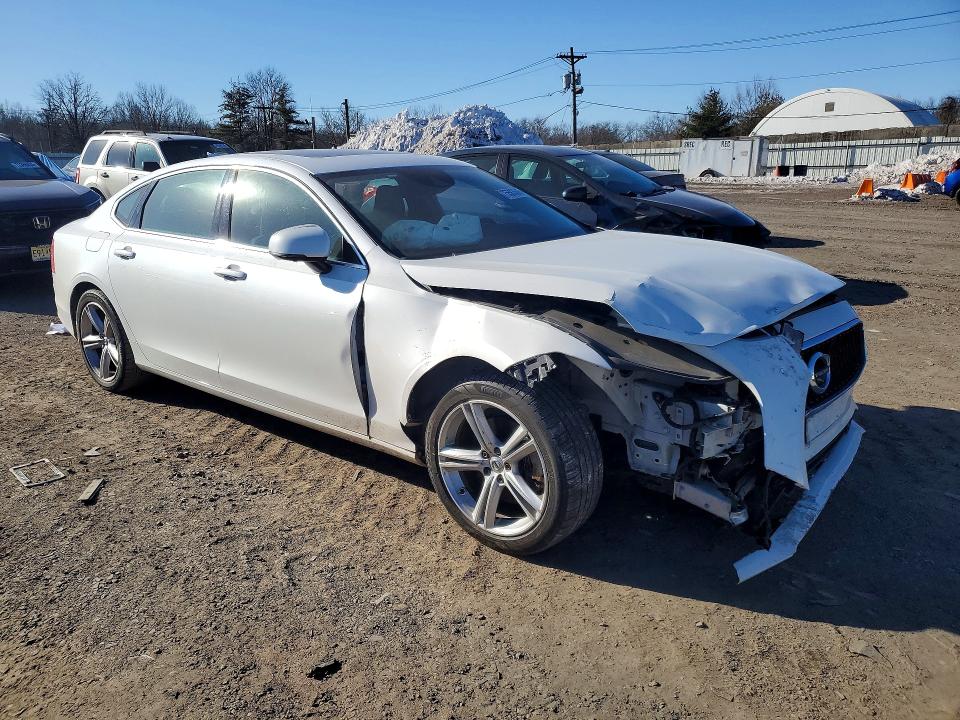 2018 Volvo S90 VIN LVY982MK2JP035289 COPART salvage auction — FRONT END, Nj - Cert Of Title-Salvage, sold $1,500 on 2026-07-07 (photo 4)