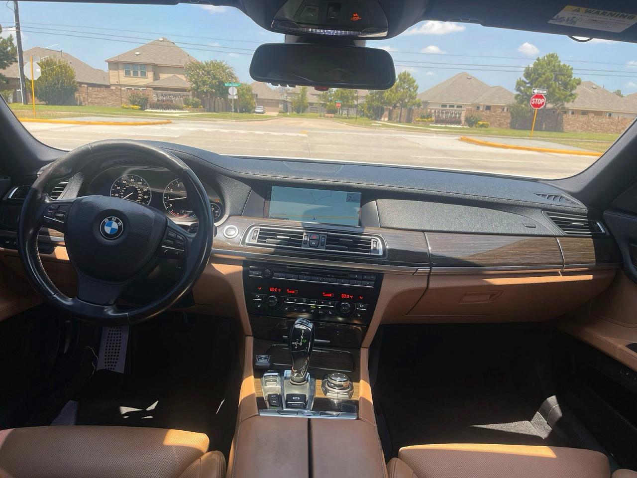 2010 BMW 7er VIN WBAKB8C58ACY64395 COPART salvage auction — Damage History, Ca - Dlr/Dis/Exp Only Salvage Title (P), sold $25,250 on 2026-04-02 (photo 9)