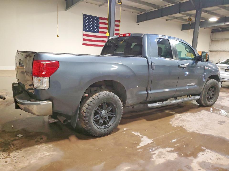 2010 Toyota Tundra VIN 5TFUY5F17AX141969 COPART salvage auction — REAR END, Wv - Certificate Of Title, sold $3,500 on 2026-07-30 (photo 3)