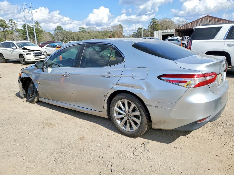 2018 Toyota Camry VIN JTNB11HK8J3019358 COPART salvage auction — SIDE, Salvage Title, sold $125 on 2026-07-21 (photo 2)