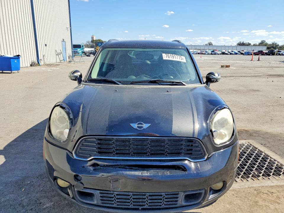 2011 Mini Cooper VIN WMWZC3C59BWL78385 COPART salvage auction — FRONT END, FL - CERT OF TITLE SLVG REBUILDABLE, sold $525 on 2026-07-22 (photo 5)