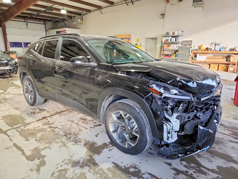 2024 Chevrolet Trax VIN KL77LHE27RC127576 COPART salvage auction — FRONT END, Md - Cert Of Salvage < 75% Damage, sold $375 on 2026-07-31 (photo 4)