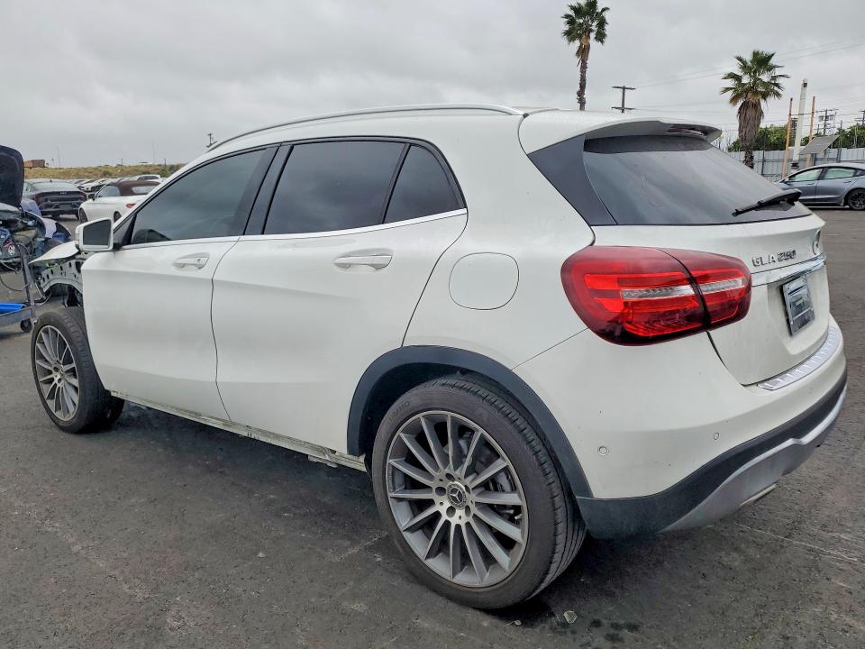2018 Mercedes-benz Gla-klasse VIN WDCTG4EB5JJ476423 COPART salvage auction — FRONT END, Salvage Title, sold $3,500 on 2026-07-22 (photo 2)