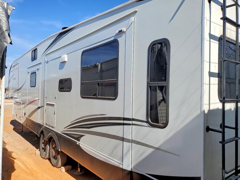 2021 Jayco Rv trailer VIN 1UJCJ0BV1M1WS0195 COPART salvage auction — VANDALISM, OK - CERT OF TITLE-SALVAGE, sold $21,100 on 2026-07-08 (photo 3)