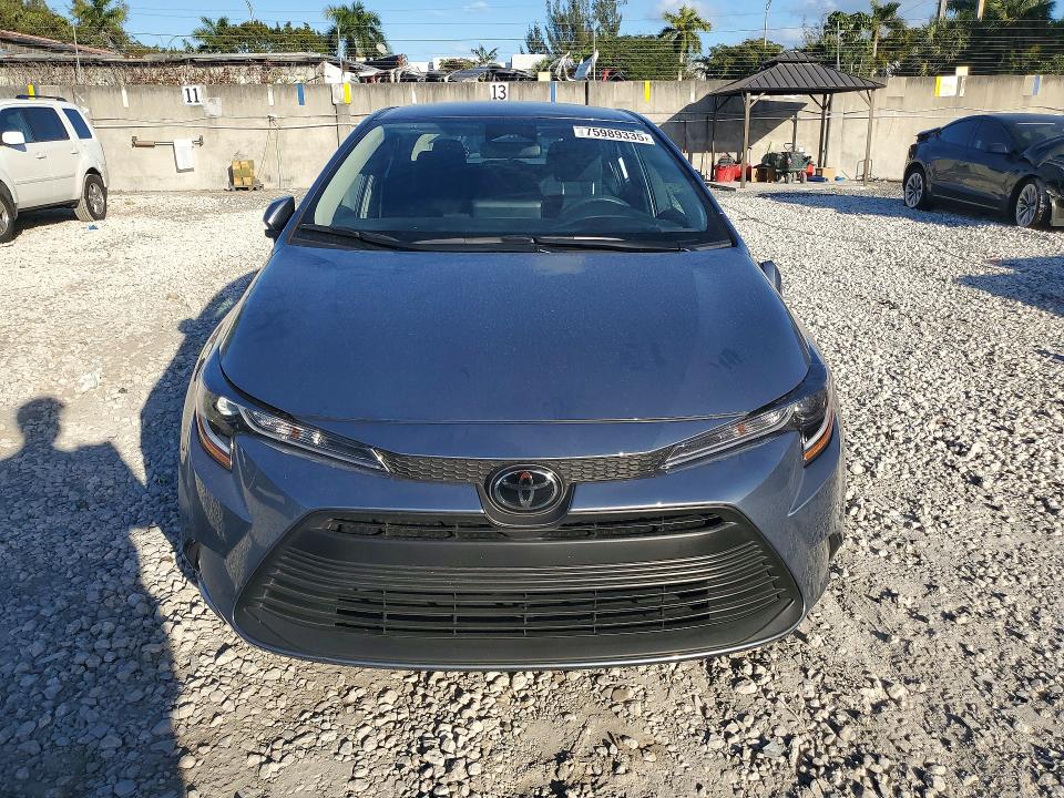 2025 Toyota Corolla VIN 5YFB4MDE9SP311705 COPART salvage auction — SIDE, Salvage Title, sold $1,150 on 2026-07-28 (photo 5)