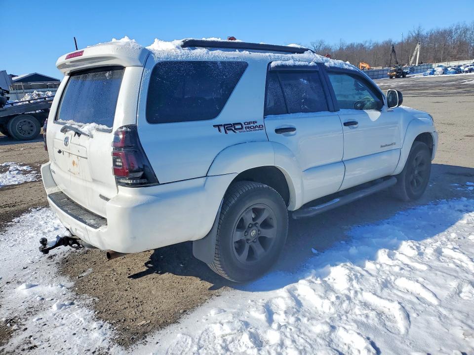 2006 Toyota 4runner VIN JTEBT14R460061726 COPART salvage auction — MINOR DENT/SCRATCHES, Ca - Non-Repairable Vehicle Cert, sold $3,350 on 2026-07-31 (photo 3)