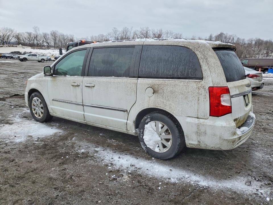 2015 Chrysler Town & country VIN 2C4RC1BGXFR538802 COPART salvage auction — MINOR DENT/SCRATCHES, Ny - Mv907A-Parts Only W/Lienholder, sold $475 on 2026-07-30 (photo 2)