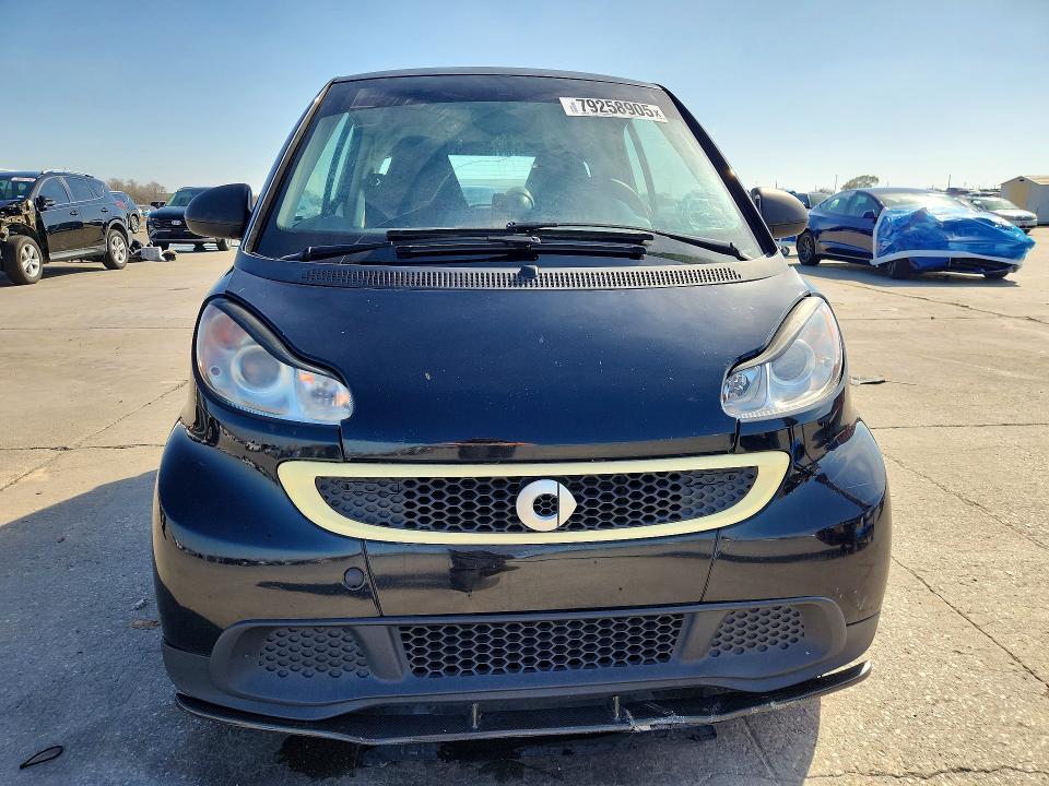 2015 Smart Fortwo VIN WMEEJ3BA0FK805473 COPART salvage auction — REAR END, Tx - Cert Of Title-Rebuilt Salvage, sold $175 on 2026-07-27 (photo 5)