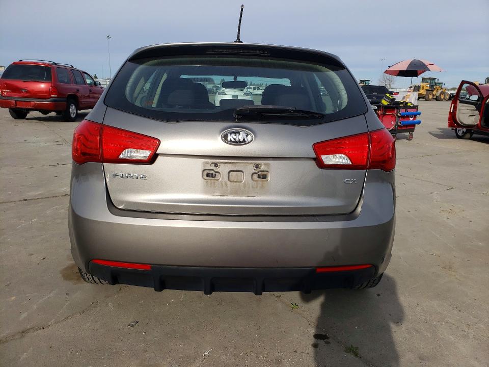 2012 Kia Forte VIN KNAFU5A2XC5514132 COPART salvage auction — FRONT END, Salvage Title, sold $850 on 2026-07-20 (photo 6)