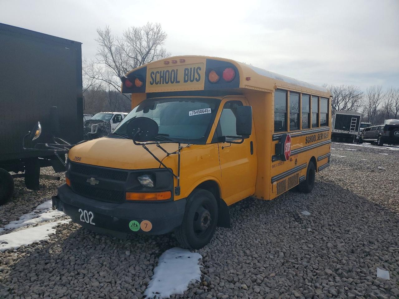 2010 Thom Minotour G3500 VIN 1GB6G3AG3A1158450 COPART salvage auction — Normal Wear, KS - CERTIFICATE OF TITLE, sold $1,400 on 2026-07-08 (photo 2)