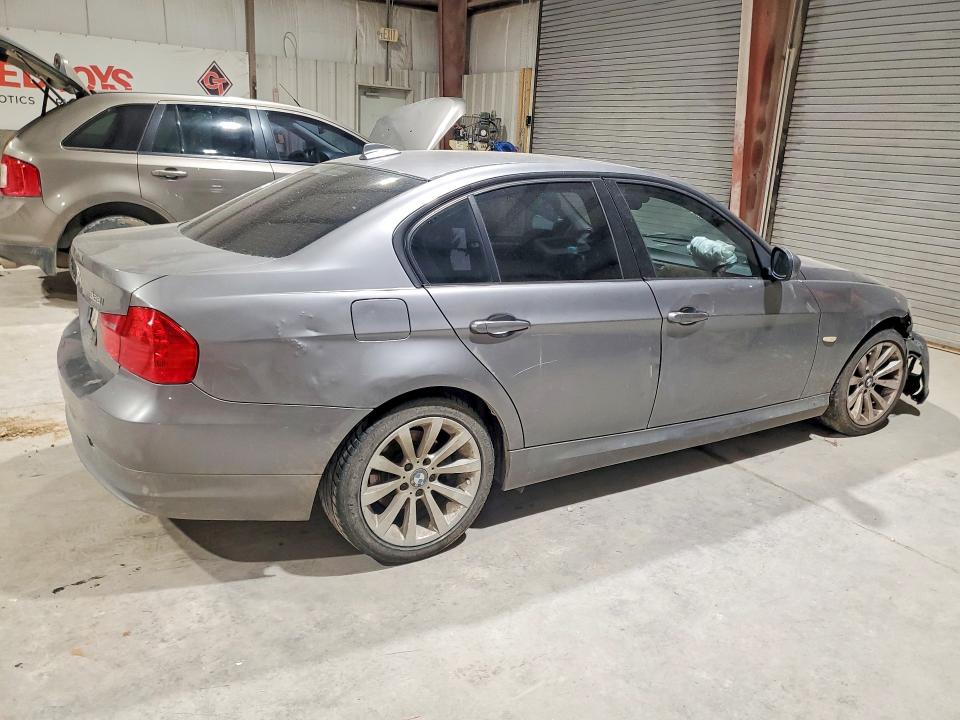 2011 BMW 3 series VIN WBAPH7C50BE679634 COPART salvage auction — FRONT END, Mo - Salvage Certificate Of Title, sold $300 on 2026-07-13 (photo 3)