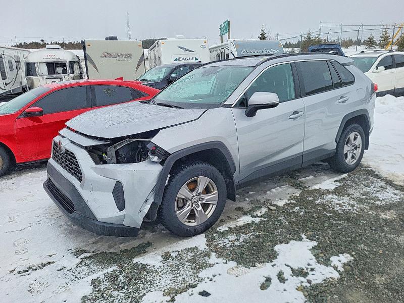 2022 Toyota Rav 4 VIN 2T3R1RFV1NW250149 COPART salvage auction — FRONT END, NS - SALVAGE TITLE, sold $13,500 on 2026-07-02 (photo 1)