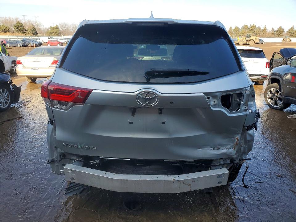 2018 Toyota Highlander VIN 5TDJZRFH4JS802979 COPART salvage auction — REAR END, Il - Salvage Certificate, sold $250 on 2026-07-30 (photo 6)