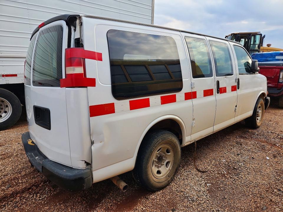 2014 Chevrolet Express 2500 VIN 1GCWGFBA4E1130573 COPART salvage auction — FRONT END, Ky - Certificate Of Title, sold $325 on 2026-07-27 (photo 3)