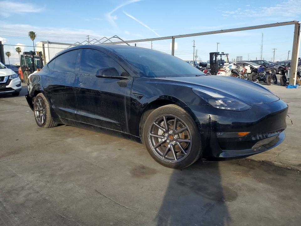 2022 Tesla Model 3 VIN 5YJ3E1EA6NF373378 COPART salvage auction — REAR END, Ca - Salvage Certificate, sold $8,200 on 2026-07-31 (photo 4)