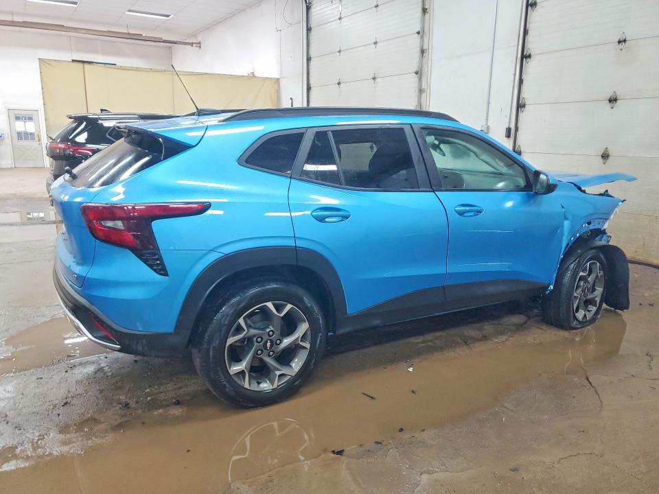 2025 Chevrolet Trax VIN KL77LHEP6SC035215 COPART salvage auction — FRONT END, Mi - Certificate Of Title, sold $2,850 on 2026-07-14 (photo 3)