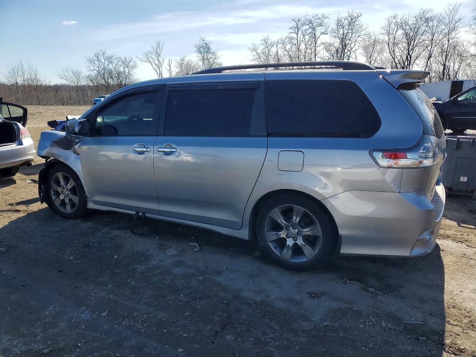 2015 Toyota Sienna VIN 5TDXK3DC2FS542205 COPART salvage auction — FRONT END, Salvage Title, sold $300 on 2026-07-23 (photo 2)